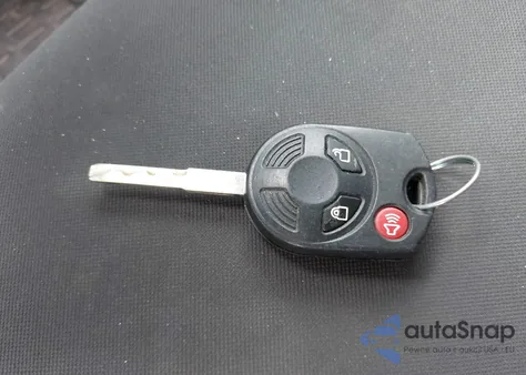 2014 Ford Escape S z USA, uszkodzony, nr VIN 1FMCU0F72EUE12356